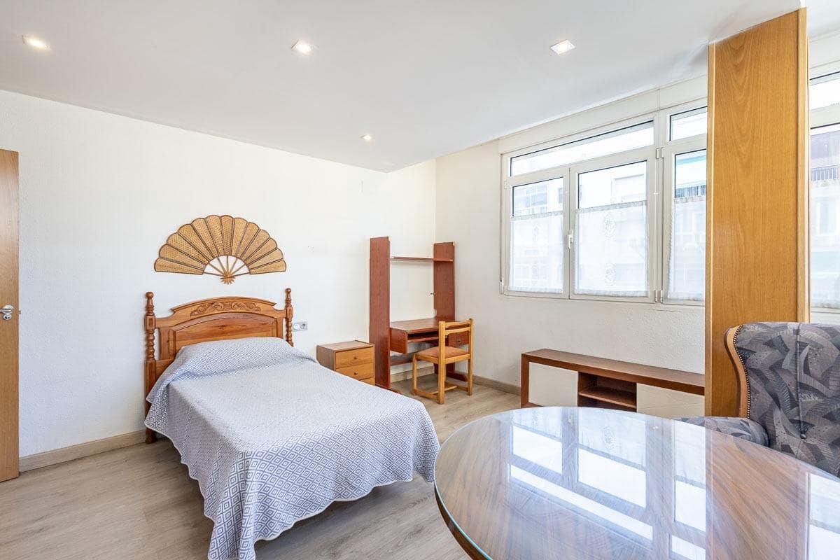 4 sypialnia Mieszkanie na sprzedaż w Miasto Grenada - 369 600 € (Ref: 9300971)