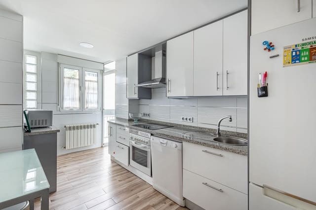 4 sypialnia Mieszkanie na sprzedaż w Miasto Grenada - 369 600 € (Ref: 9300971)