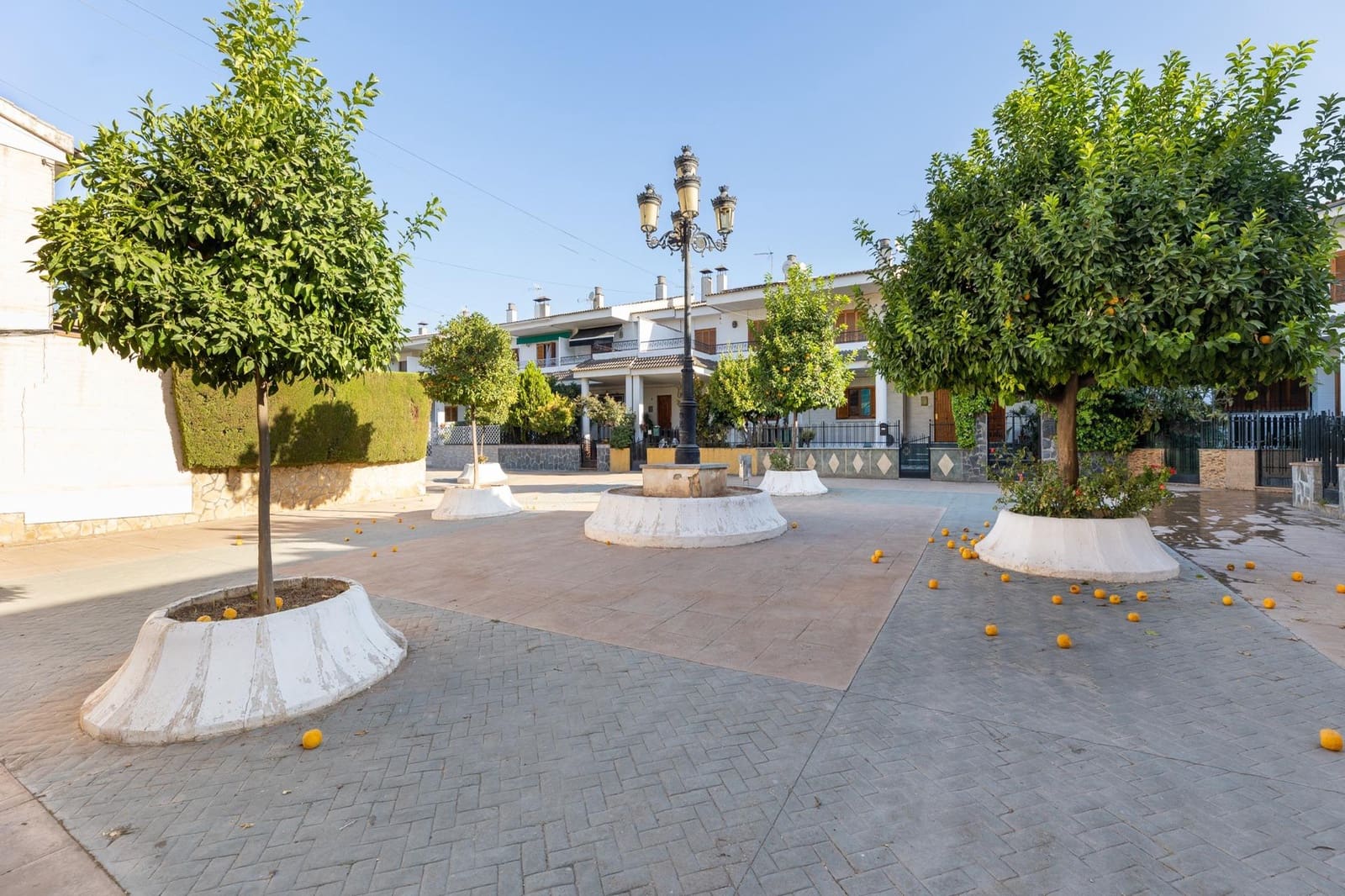 5 camera da letto Villetta a Schiera in vendita in Atarfe con garage - 178.000 € (Rif: 9300974)