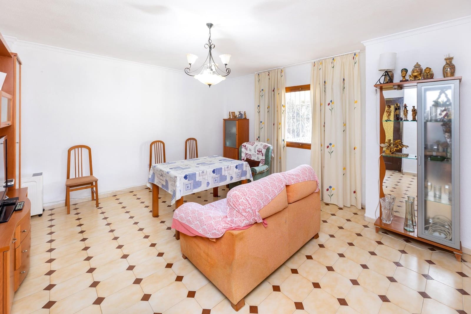 5 camera da letto Villetta a Schiera in vendita in Atarfe con garage - 178.000 € (Rif: 9300974)