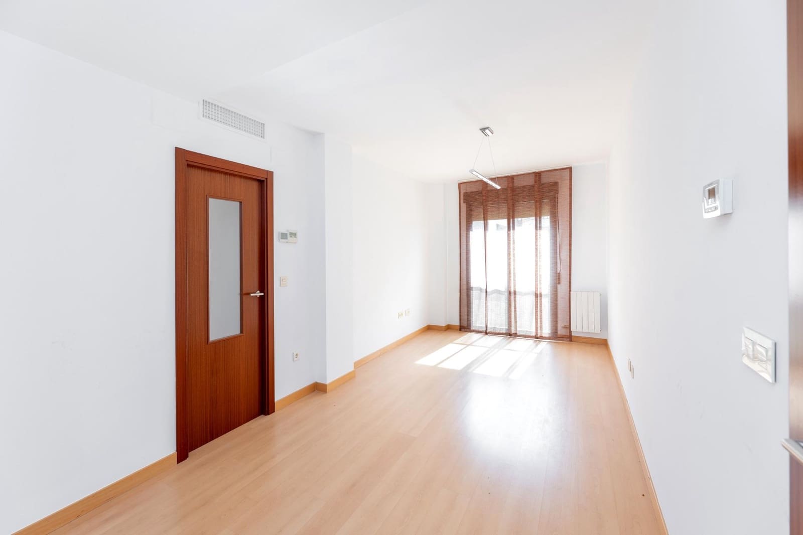 3 sypialnia Mieszkanie na sprzedaż w Miasto Grenada z basenem garażem - 369 900 € (Ref: 9300978)