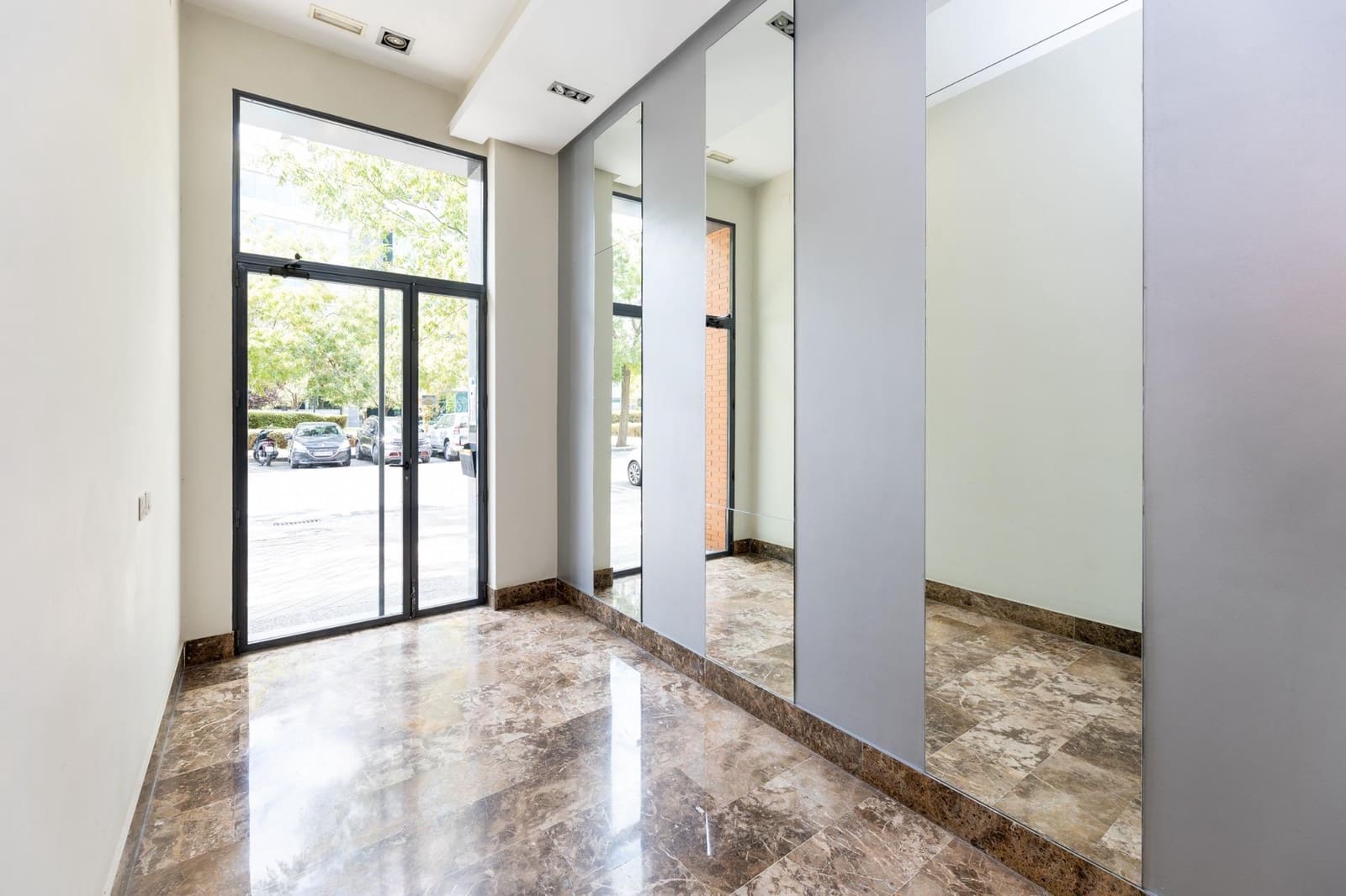 3 sypialnia Mieszkanie na sprzedaż w Miasto Grenada z basenem garażem - 369 900 € (Ref: 9300978)