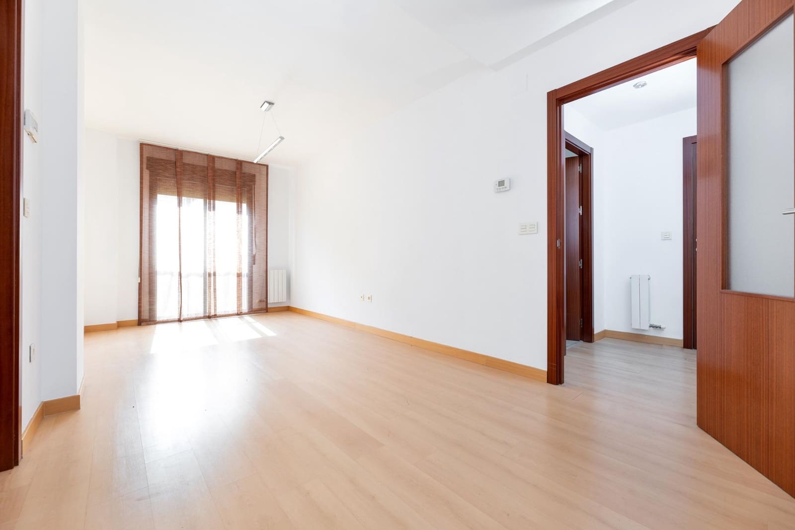 3 sypialnia Mieszkanie na sprzedaż w Miasto Grenada z basenem garażem - 369 900 € (Ref: 9300978)