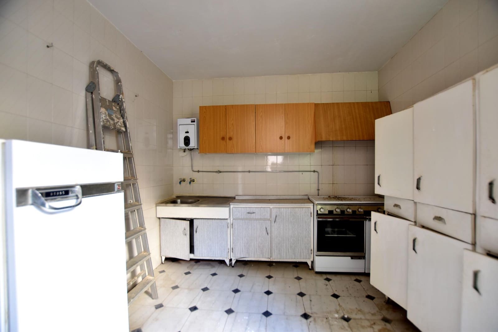 12 sovrum Radhus till salu i Lanjaron - 125 000 € (Ref: 9311101)