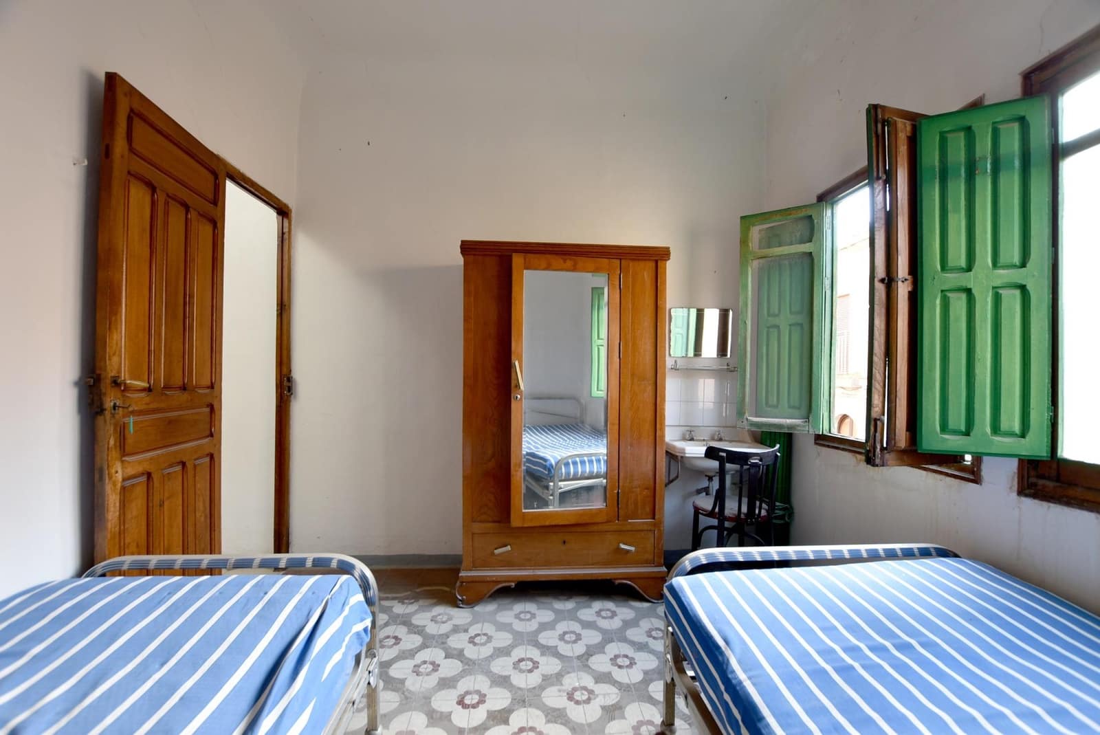 12 sovrum Radhus till salu i Lanjaron - 125 000 € (Ref: 9311101)