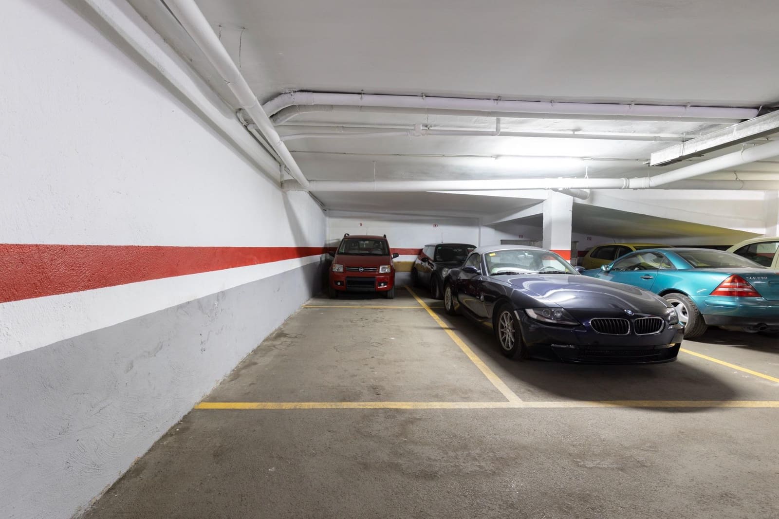 Garage til salg i Granada by - € 60.000 (Ref: 9311102)