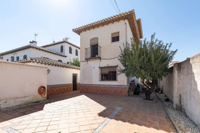 4 Zimmer Villa zu verkaufen in Ogíjares mit Pool Garage - 325.000 € (Ref: 9311109)