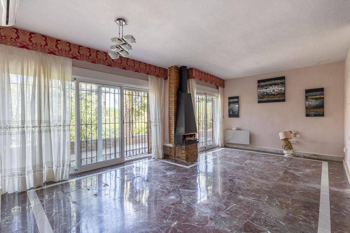 3 slaapkamer Villa te koop in La Zubia met zwembad garage - € 330.000 (Ref: 9311110)