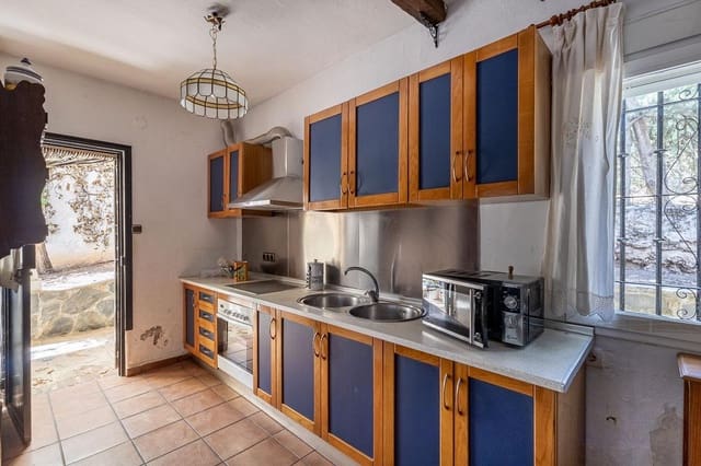 3 slaapkamer Villa te koop in La Zubia met zwembad garage - € 330.000 (Ref: 9311110)