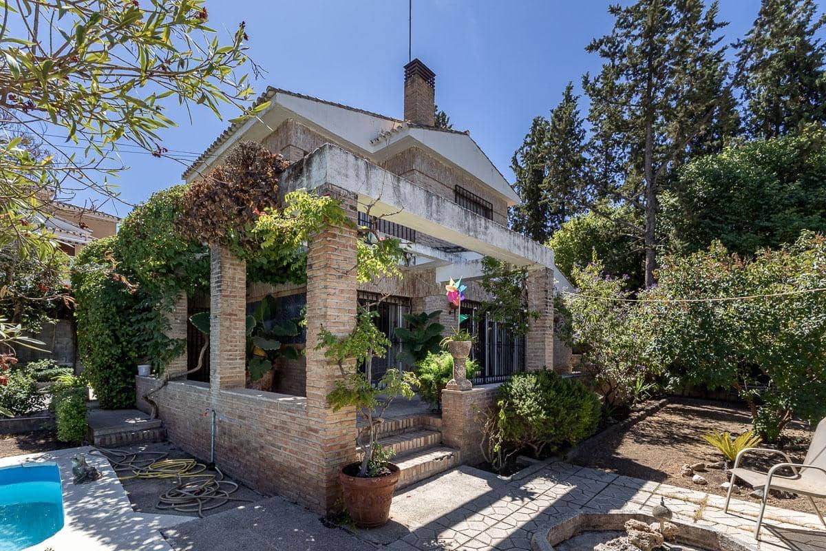 3 slaapkamer Villa te koop in La Zubia met zwembad garage - € 330.000 (Ref: 9311110)