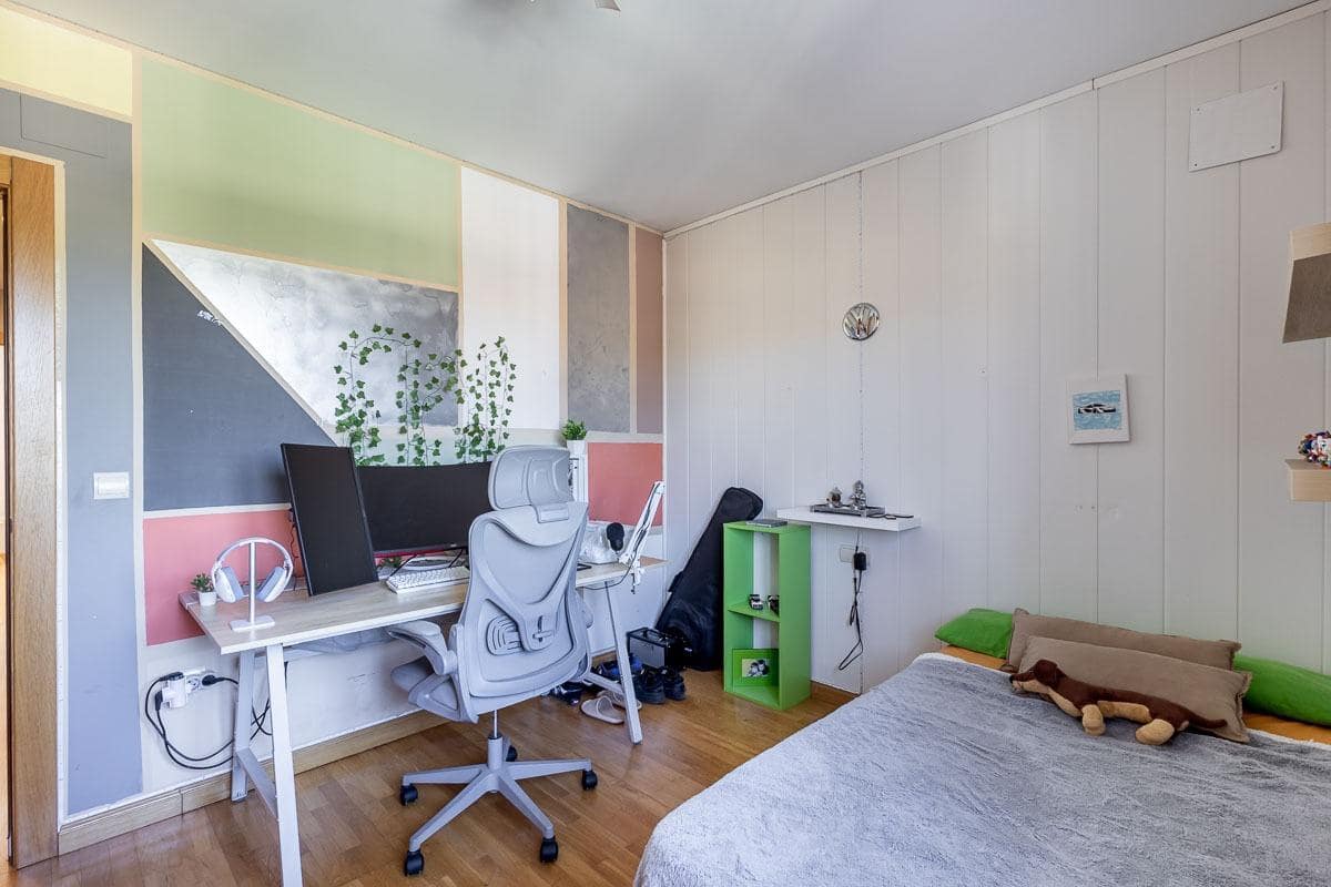 4 sypialnia Willa na sprzedaż w Huetor Vega z basenem - 445 000 € (Ref: 9311114)