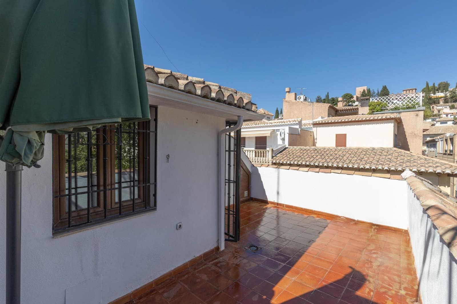 4 slaapkamer Huis te koop in Granada stad met garage - € 820.000 (Ref: 9311117)
