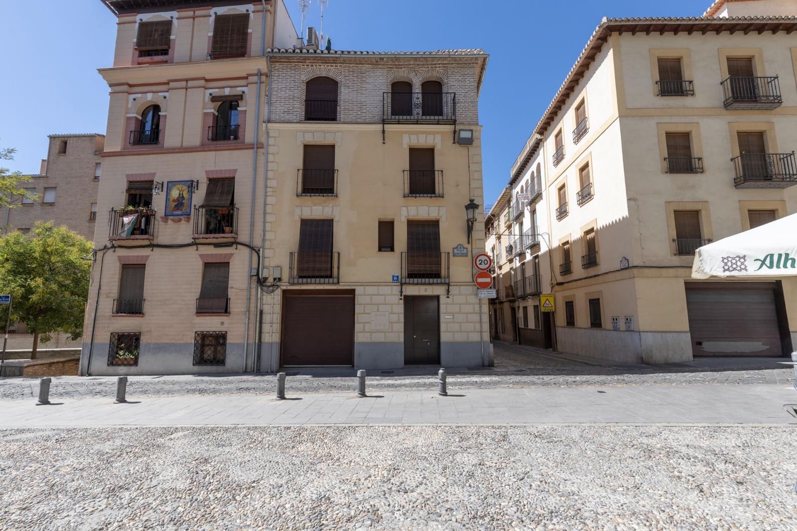 4 slaapkamer Huis te koop in Granada stad met garage - € 820.000 (Ref: 9311117)