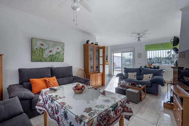 4 soveværelse Villa til salg i Moraleda de Zafayona med swimmingpool garage - € 279.000 (Ref: 9318031)