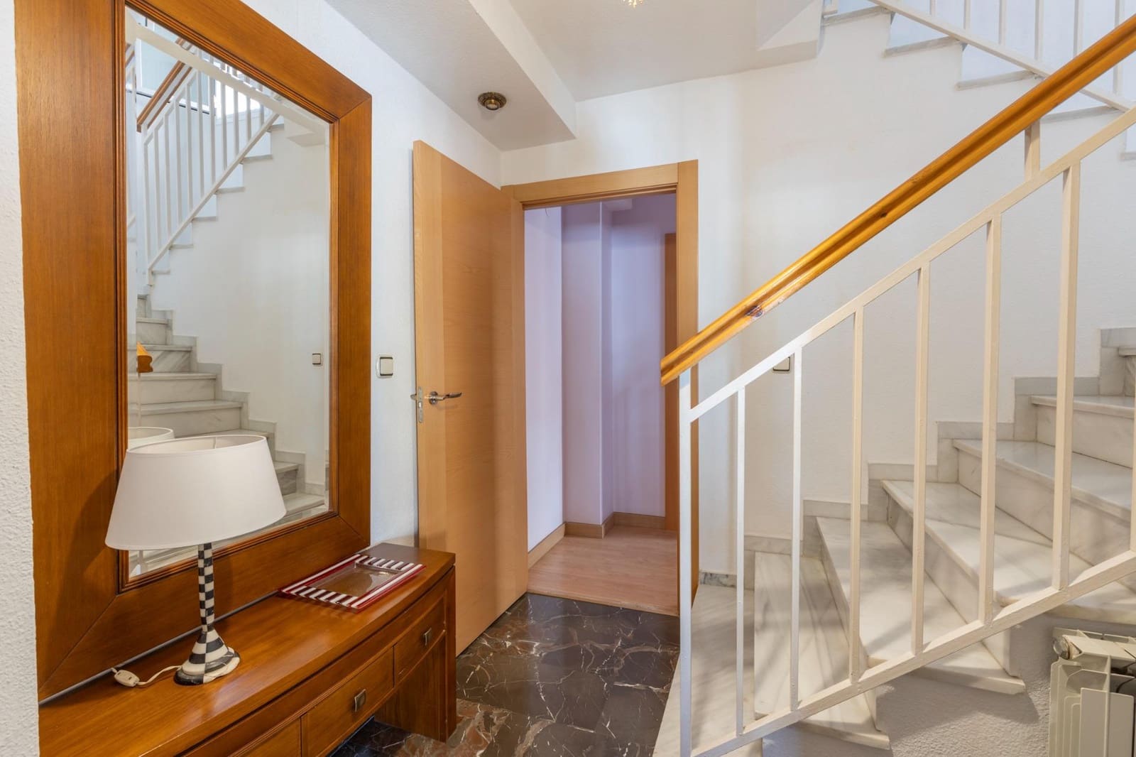 4 soverom Rekkehus til salgs i Huetor Vega med garasje - € 245 000 (Ref: 9318032)