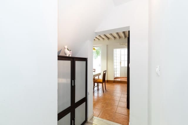 4 soveværelse Byhus til salg i Santa Fe - € 129.900 (Ref: 9318038)