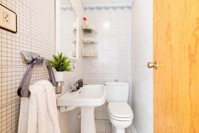 4 Zimmer Villa zu verkaufen in Peligros mit Pool Garage - 249.900 € (Ref: 9321806)