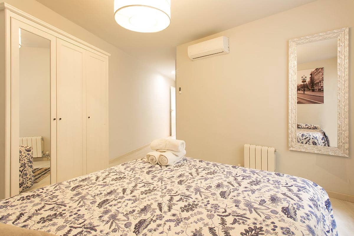 Piso de 5 habitaciones en Granada ciudad en venta - 540.000 € (Ref: 9321808)