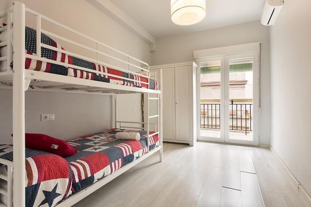 Piso de 5 habitaciones en Centro, Granada ciudad en venta - 540.000 € (Ref: 9321808)