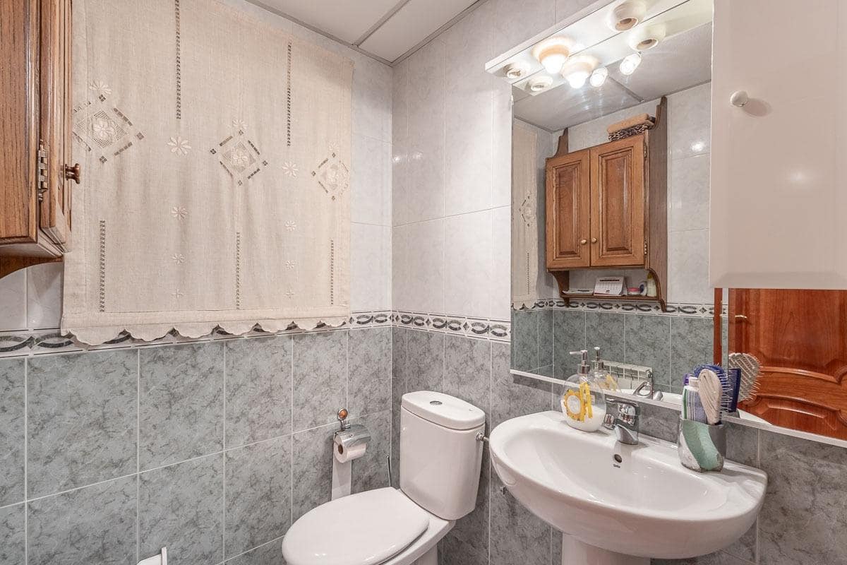 5 soveværelse Villa til salg i Peligros med garage - € 349.000 (Ref: 9330875)