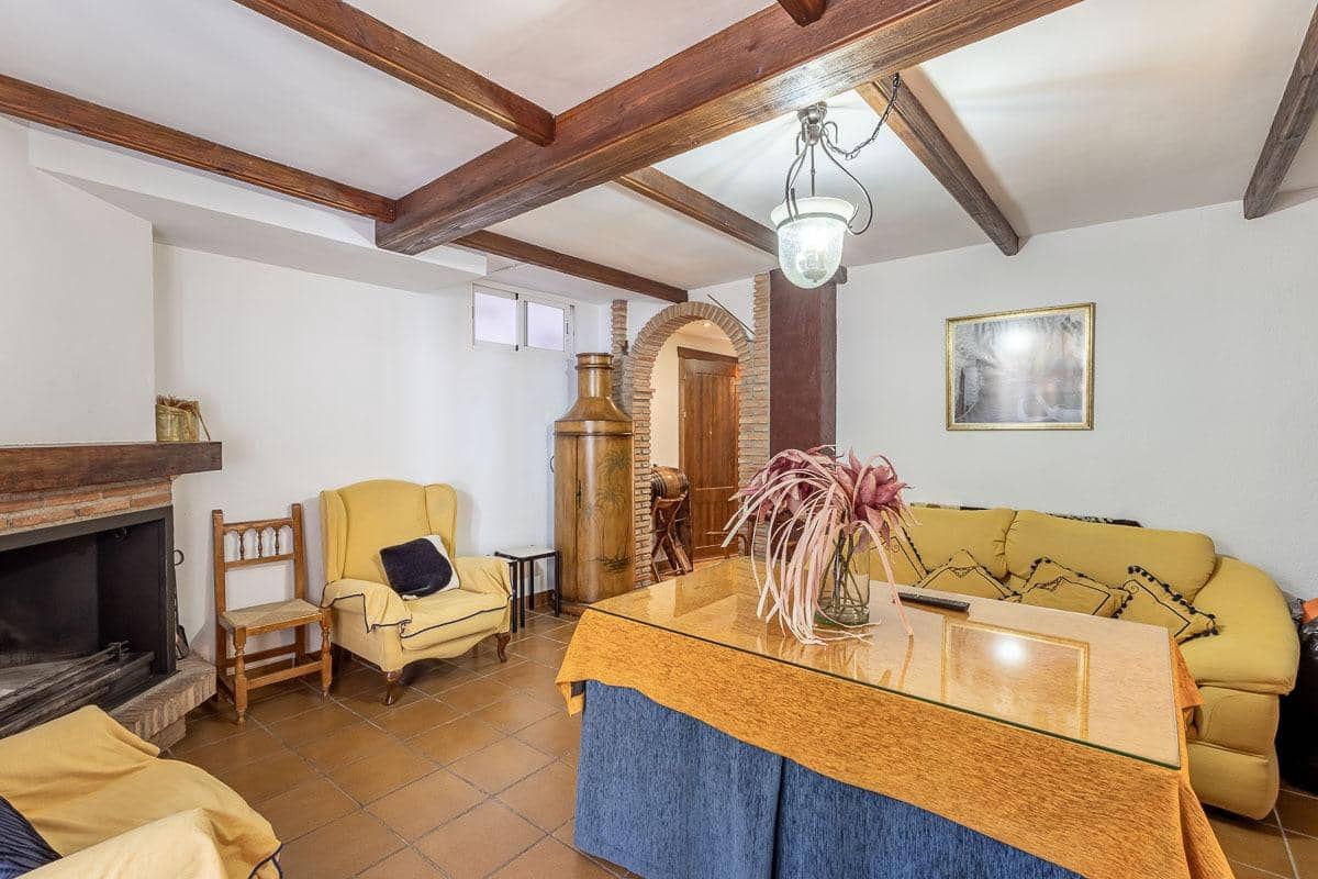 5 soveværelse Villa til salg i Peligros med garage - € 349.000 (Ref: 9330875)