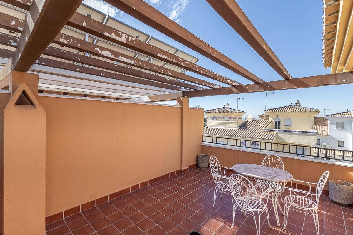 5 soveværelse Villa til salg i Peligros med garage - € 349.000 (Ref: 9330875)