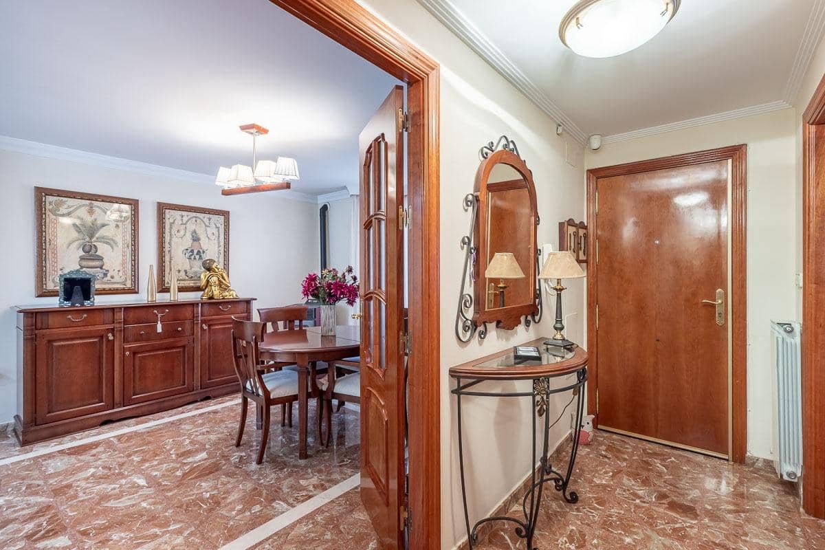 5 soveværelse Villa til salg i Peligros med garage - € 349.000 (Ref: 9330875)