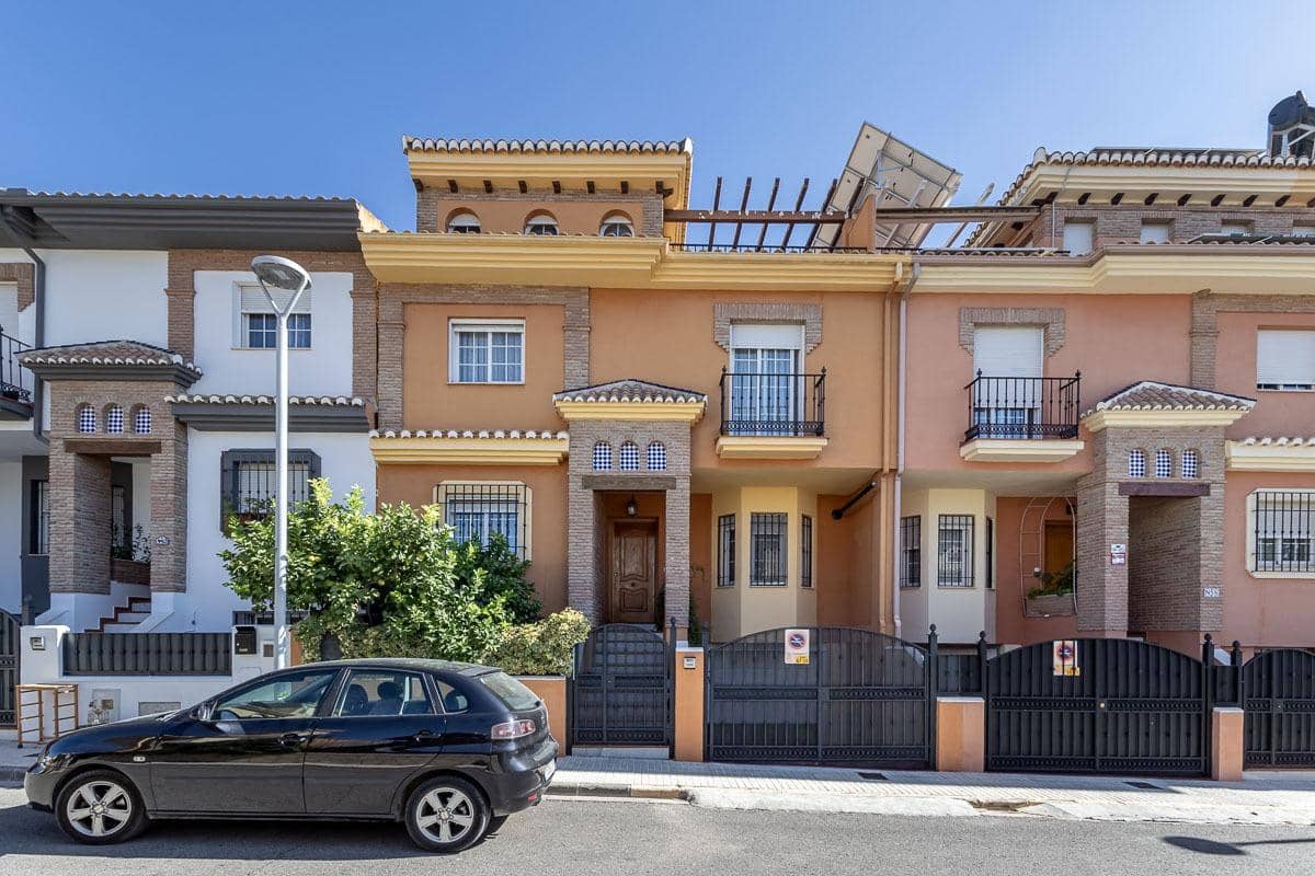 5 soveværelse Villa til salg i Peligros med garage - € 349.000 (Ref: 9330875)