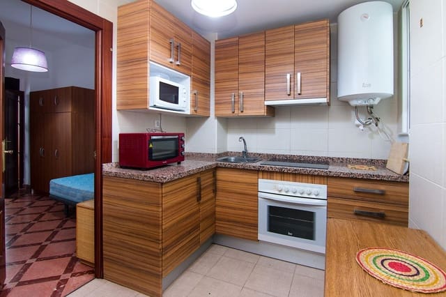 4 soveværelse Lejlighed til salg i Centro, Granada by - € 269.000 (Ref: 9335256)