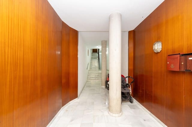 2 Zimmer Penthouse zu verkaufen in La Zubia - 168.000 € (Ref: 9337874)