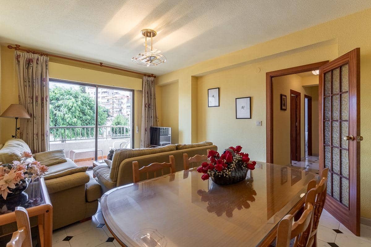 Piso de 3 habitaciones en Almuñécar en venta con garaje - 289.000 € (Ref: 9341106)