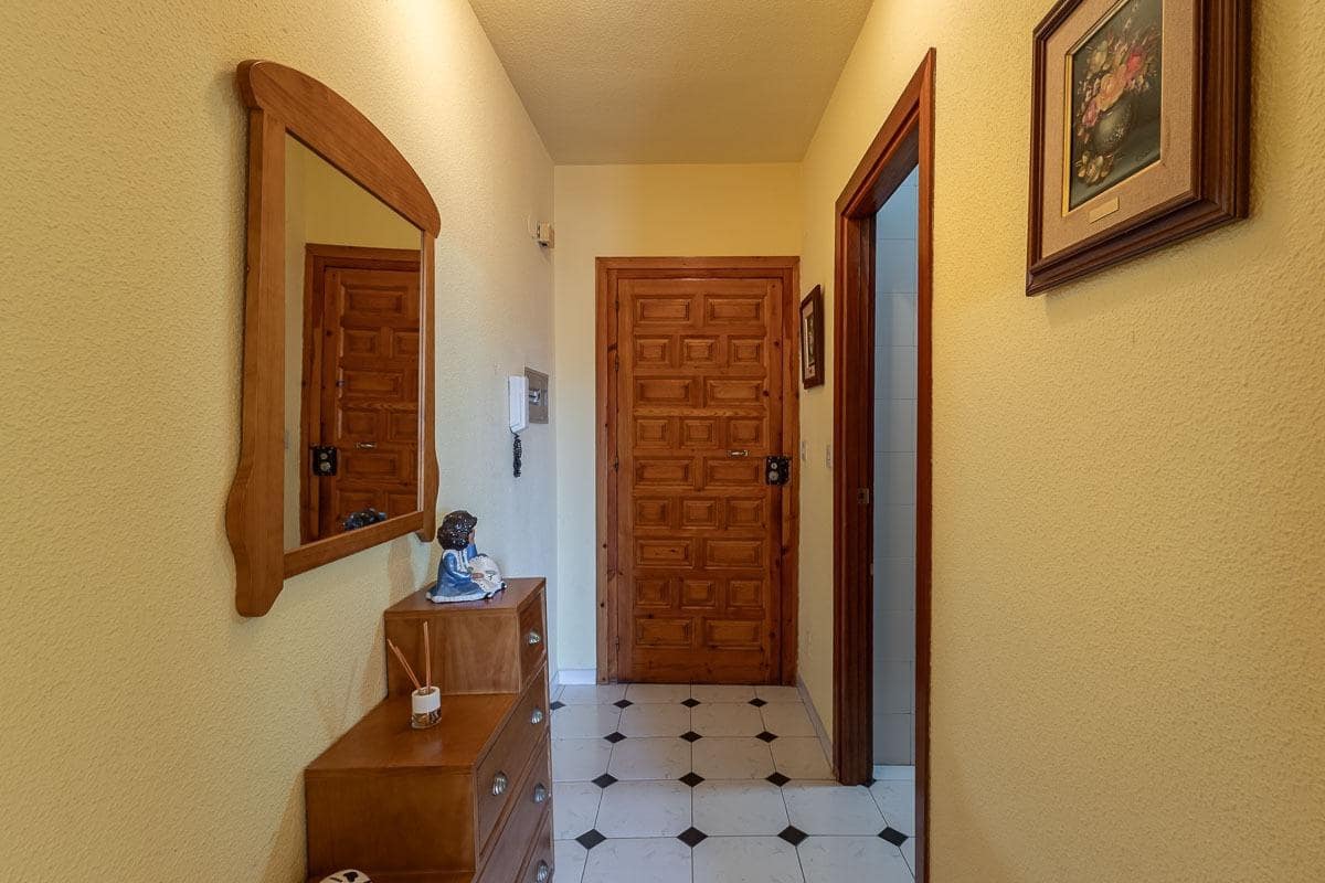 Piso de 3 habitaciones en Almuñécar en venta con garaje - 289.000 € (Ref: 9341106)