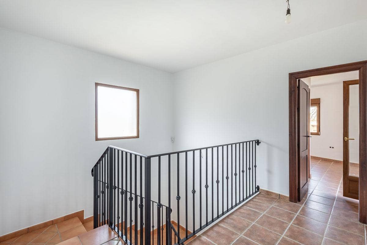 4 soveværelse Byhus til salg i Beas de Granada med garage - € 179.000 (Ref: 9341117)