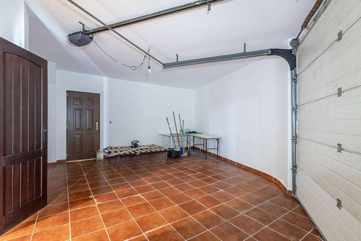 4 soveværelse Byhus til salg i Beas de Granada med garage - € 179.000 (Ref: 9341117)