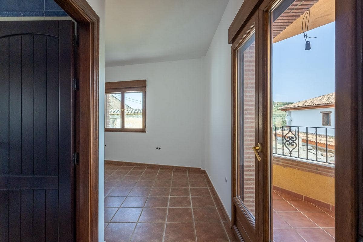 4 soveværelse Byhus til salg i Beas de Granada med garage - € 179.000 (Ref: 9341117)