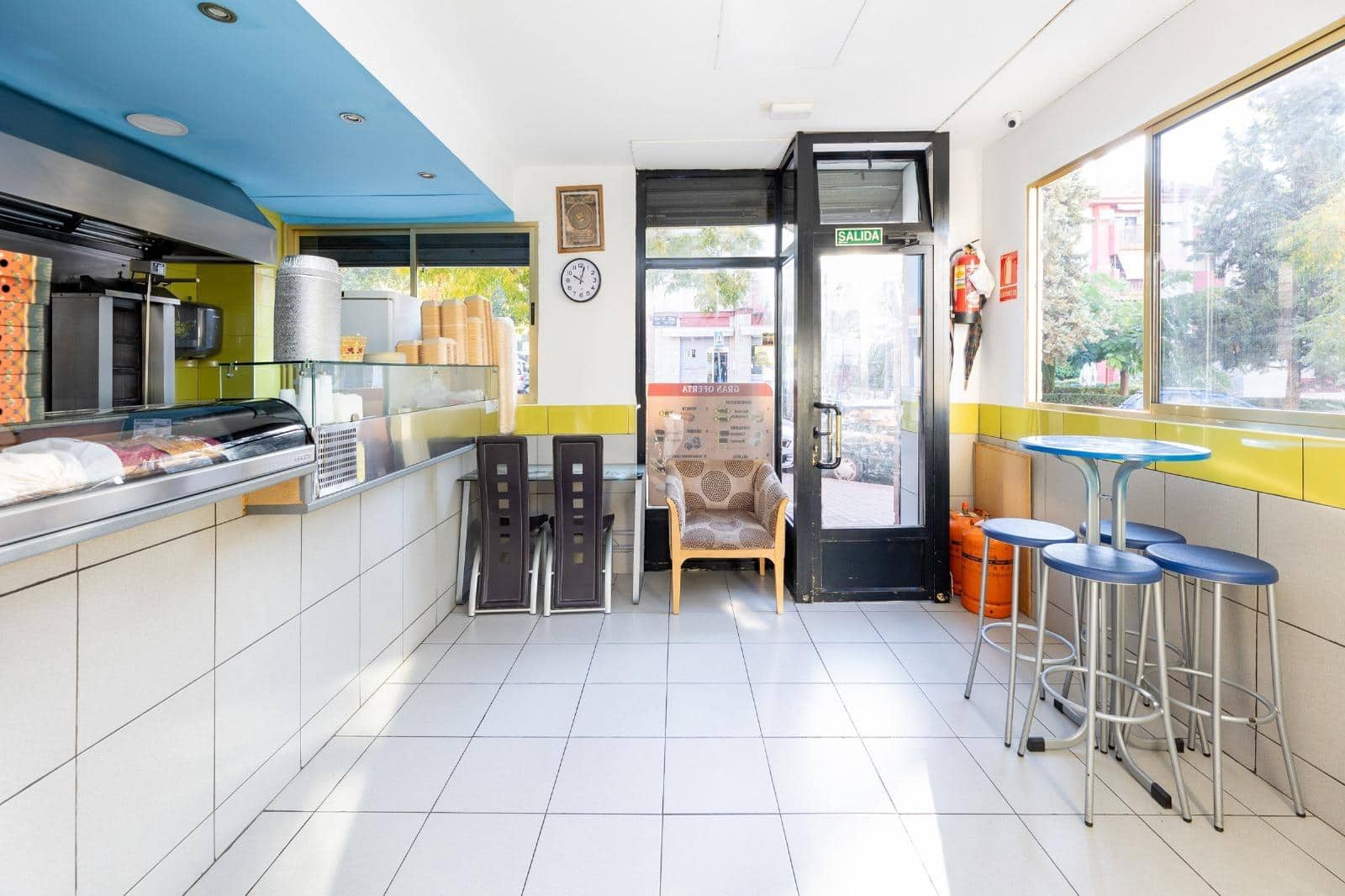 Komercyjne na sprzedaż w Miasto Grenada - 75 900 € (Ref: 9344988)