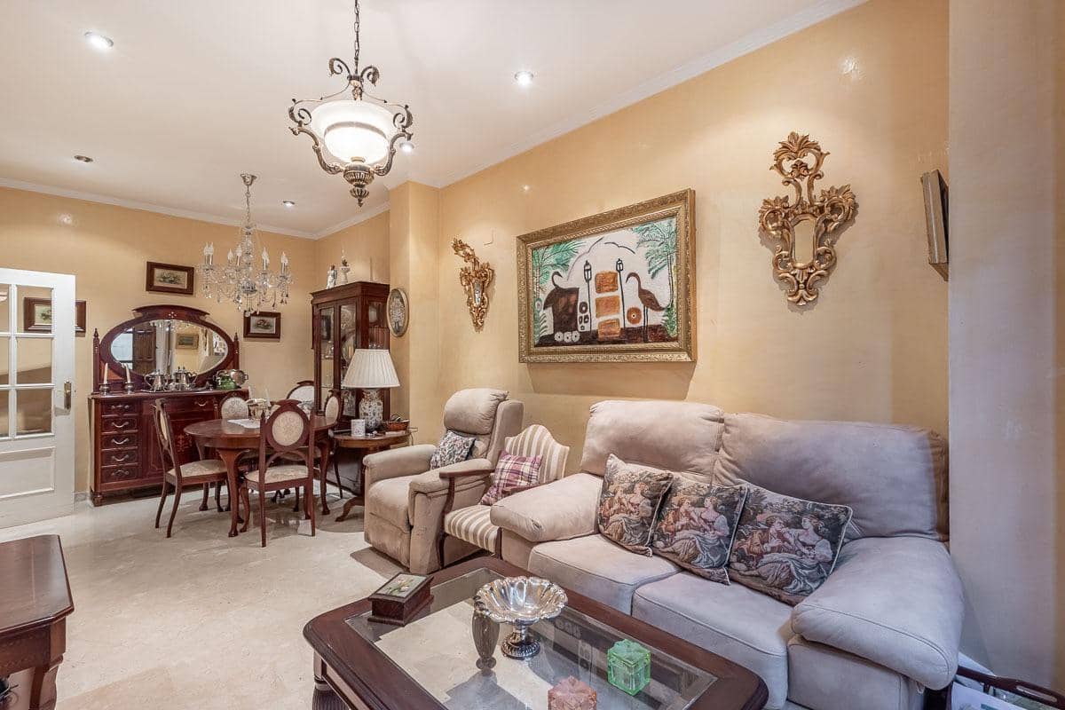 Piso de 3 habitaciones en Granada ciudad en venta - 475.000 € (Ref: 9344991)