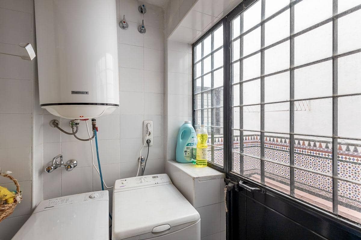 Piso de 3 habitaciones en Granada ciudad en venta - 475.000 € (Ref: 9344991)