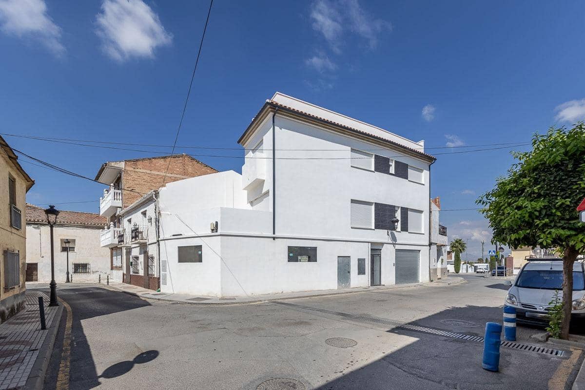 Byhus til salg i Churriana de la Vega - € 398.000 (Ref: 9344993)