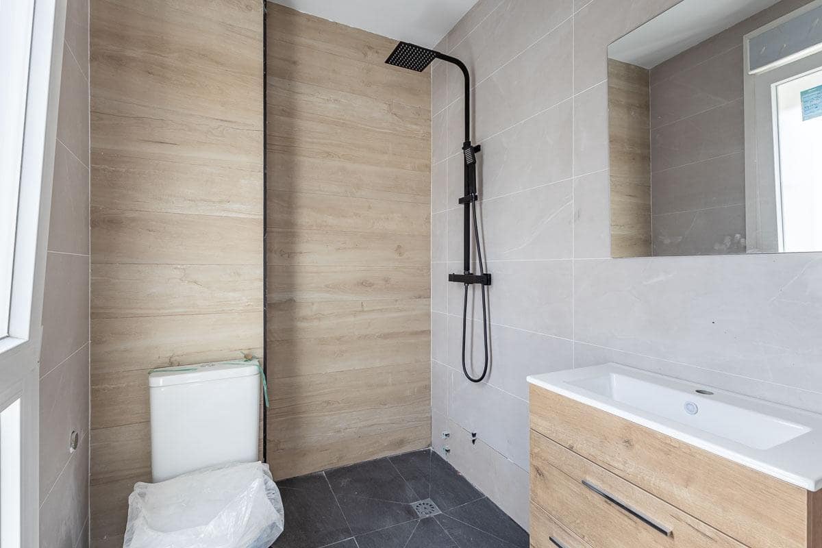 Byhus til salg i Churriana de la Vega - € 398.000 (Ref: 9344993)