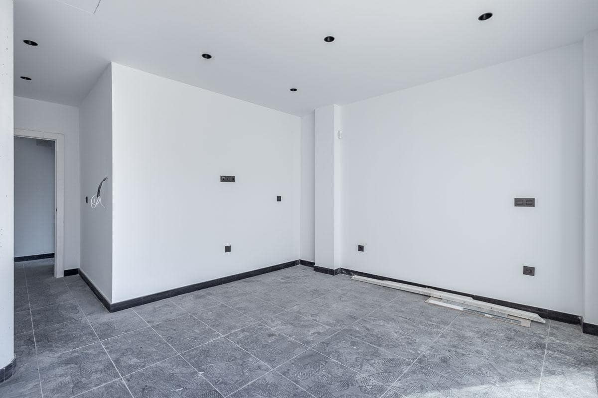 Byhus til salg i Churriana de la Vega - € 398.000 (Ref: 9344993)