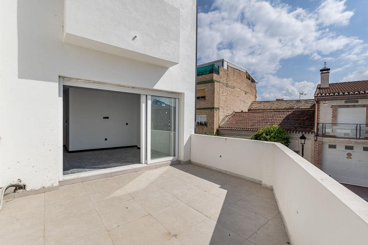 Byhus til salg i Churriana de la Vega - € 398.000 (Ref: 9344993)