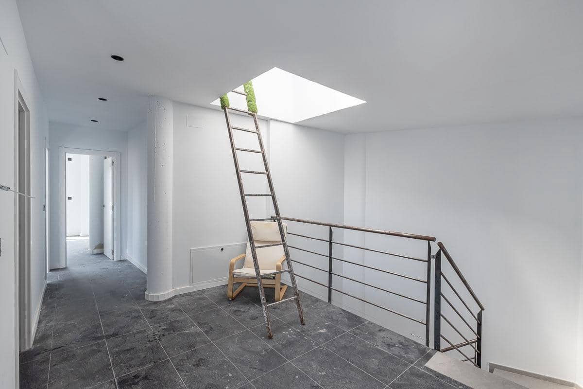 Byhus til salg i Churriana de la Vega - € 398.000 (Ref: 9344993)