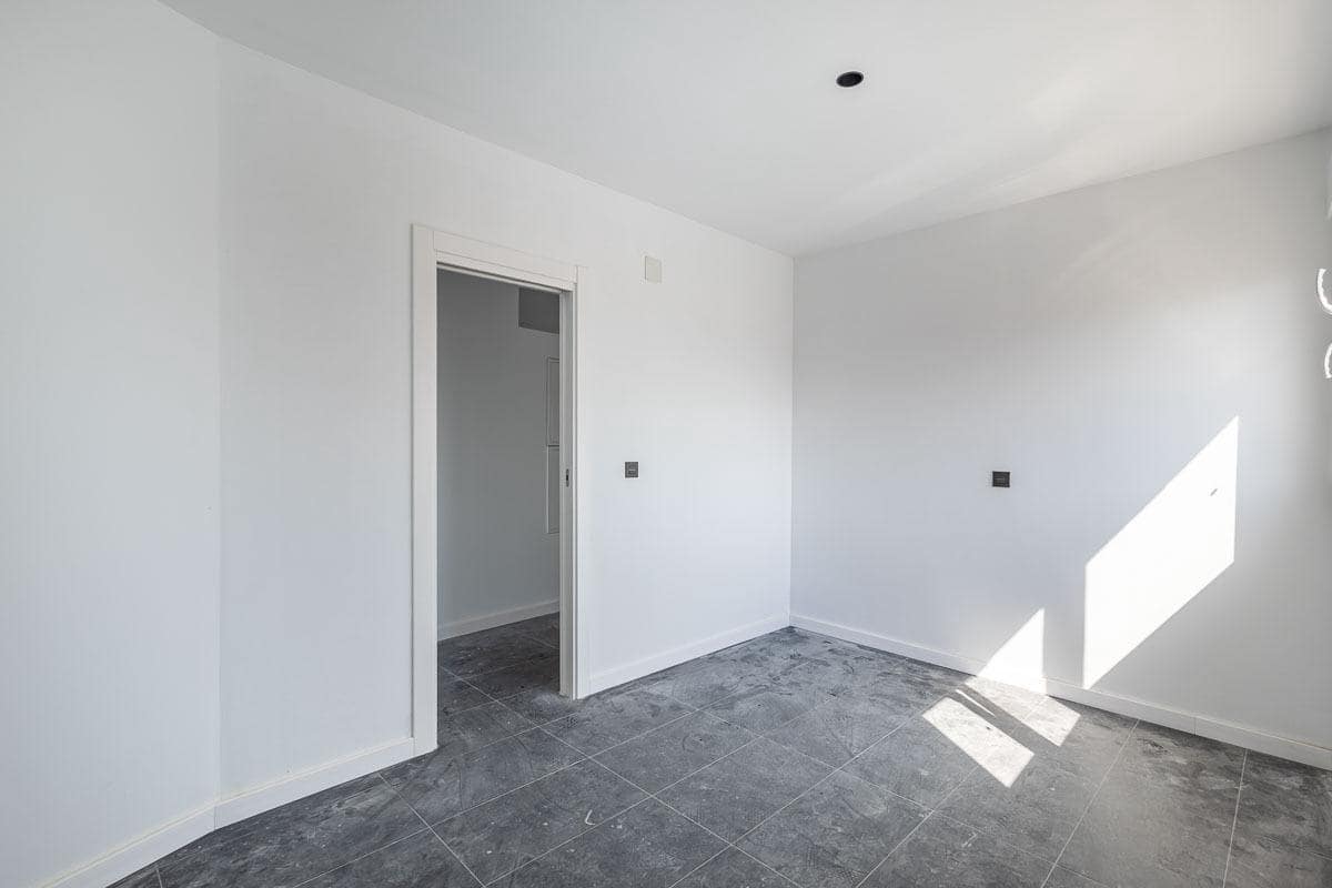 Byhus til salg i Churriana de la Vega - € 398.000 (Ref: 9344993)