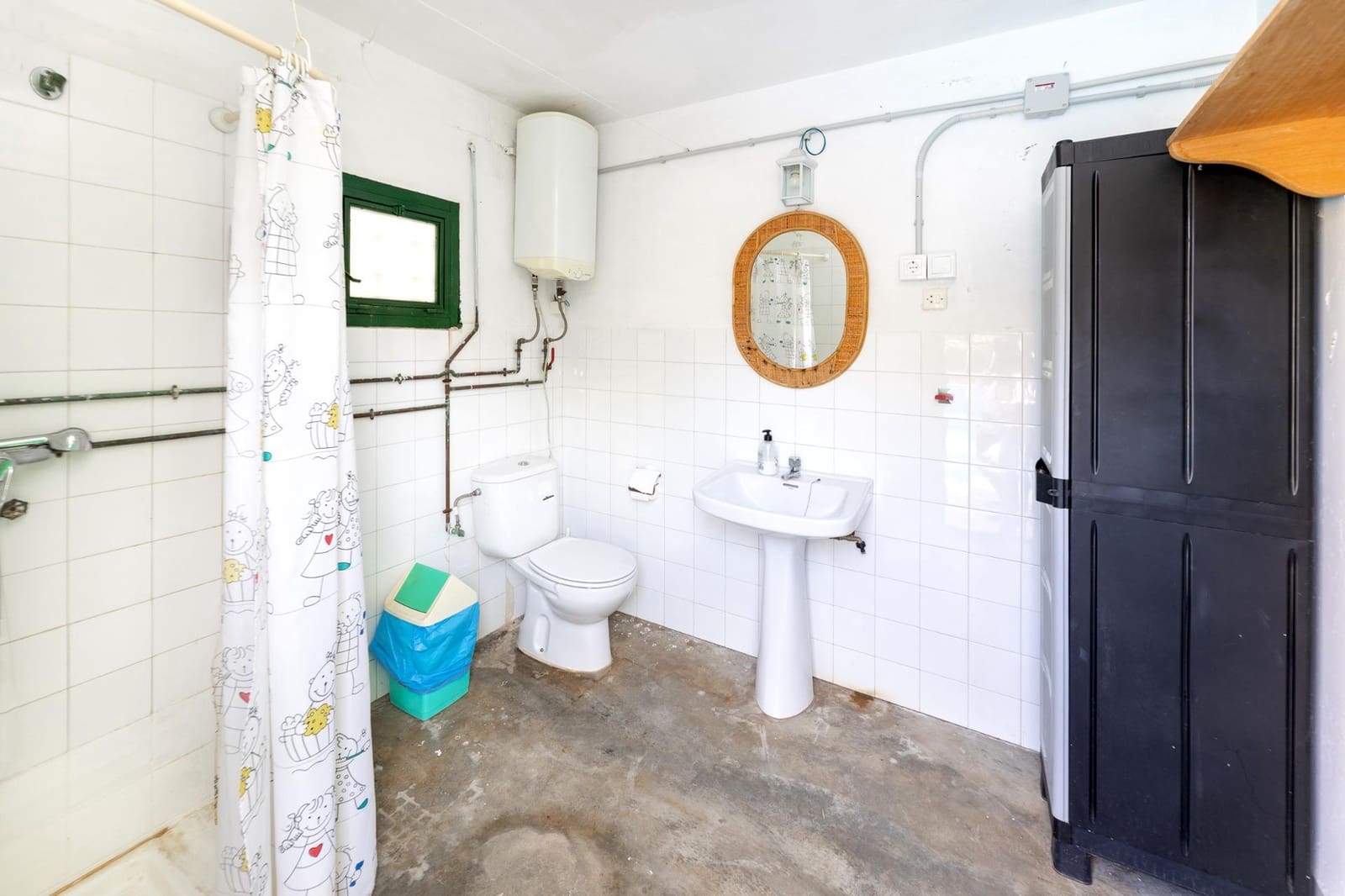 4 soveværelse Villa til salg i Dilar med swimmingpool garage - € 349.900 (Ref: 9347167)