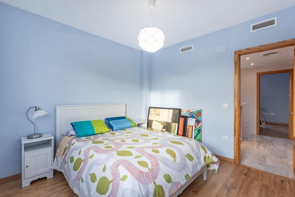 4 soverom Villa til salgs i Atarfe med svømmebasseng garasje - € 329 000 (Ref: 9347172)