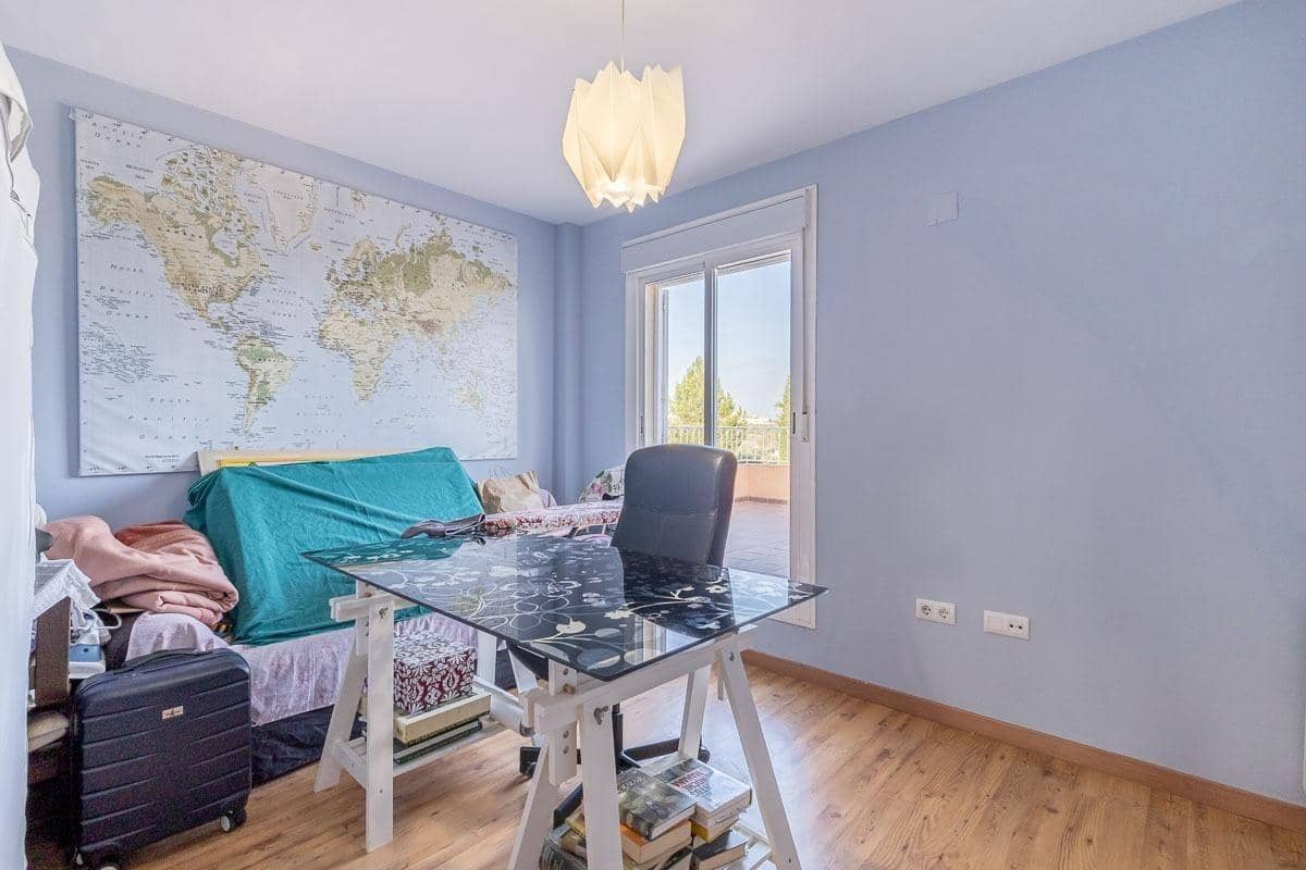 4 soverom Villa til salgs i Atarfe med svømmebasseng garasje - € 329 000 (Ref: 9347172)