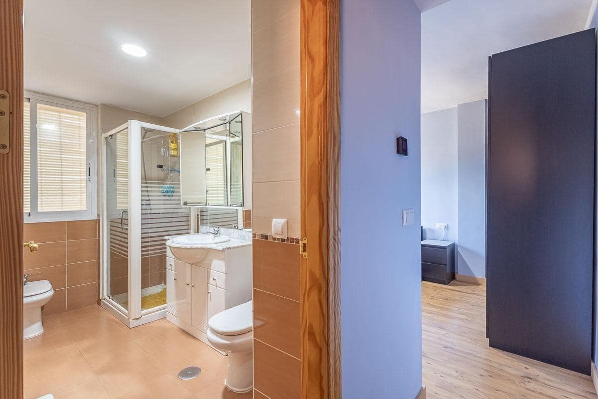 4 soverom Villa til salgs i Atarfe med svømmebasseng garasje - € 329 000 (Ref: 9347172)