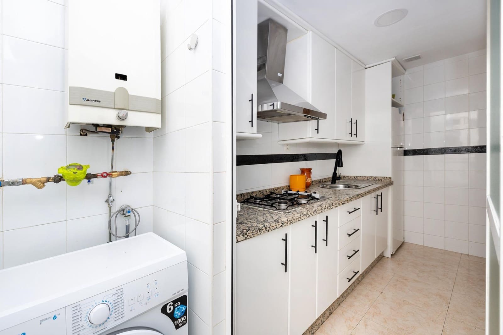 2 slaapkamer Flat te koop in Granada stad - € 190.000 (Ref: 9349429)