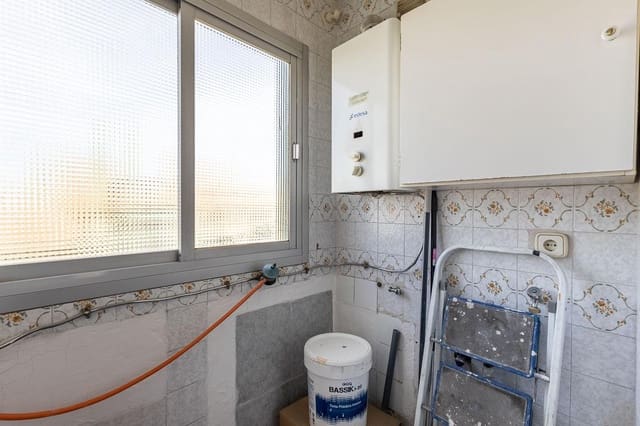 3 quarto Apartamento para venda em Granada cidade com garagem - 115 000 € (Ref: 9349433)